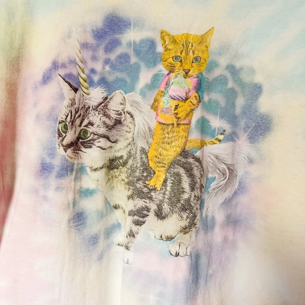 Tie-Dye Cat Graphic T-Shirt | Concert Festival Tee 🧺 - Picture 2 of 6